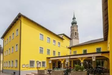Pansiyon Stiftsgasthof Hochburg