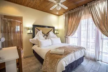 Pensión Thatch Haven Guesthouse