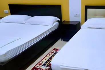 פנסיון Vila Lili Guest House   Berat