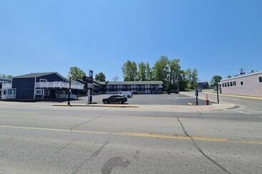 Auberge Hôtelière Bayside Inn