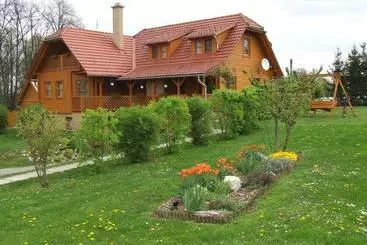 Pension Ezerjó ökofogadó