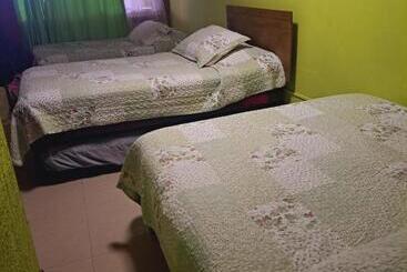 Pansiyon Hostal Inthalassa Caldera