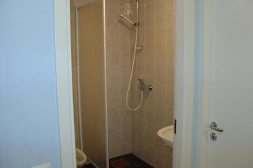 پانسیون Kuressaare Airport Guest House