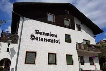 Helenental Pension & Apartments