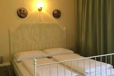 Helenental Pension & Apartments