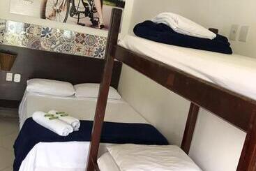 پانسیون Aquario Pousada Hostel   Night Club