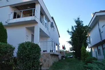 Pension Villa California