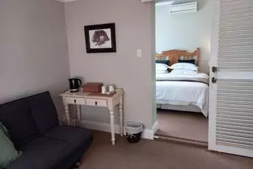 La Pension Guest House
