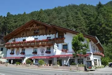 Hostel Gasthof Hirschen
