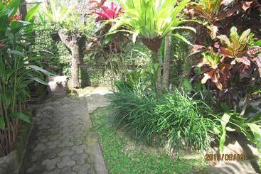 膳宿费 Kori Bali Inn I