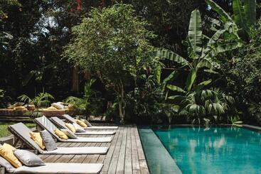 膳宿费 Pousada Seis E Meia