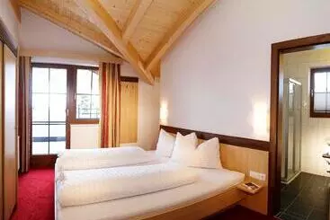 Apart Hotel Aurora Fiss