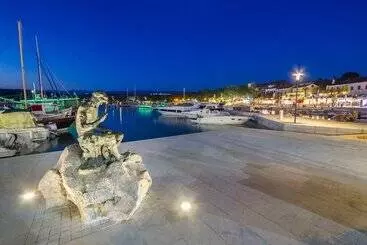 ホテル Aminess Gaia Green Villas