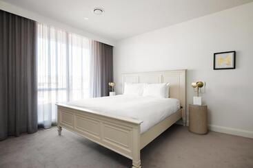 Hotel Knightsbridge Canberra