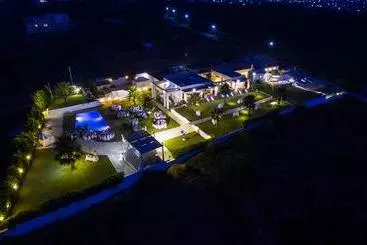 Hotelli Ktima Reveli