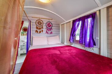 تختخواب و صبحانه Mammaloes