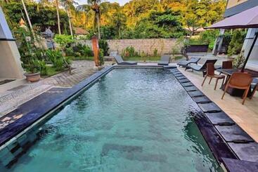 مبيت وإفطار Serangan Inn Mimba