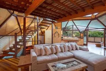 Hostal The Dome House