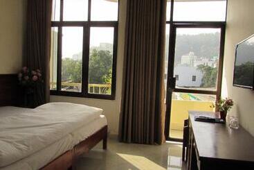 Viet Nhat Halong Hotel   Bai Chay