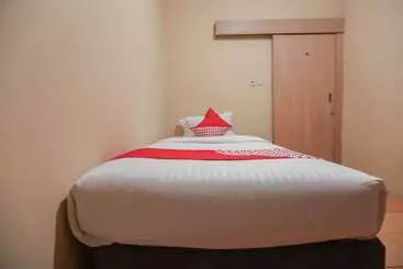 هتل Guest House Gemilang Karawaci By Nusalink