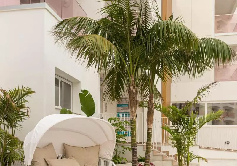 בית מלון כפרי Ambassador Playa II