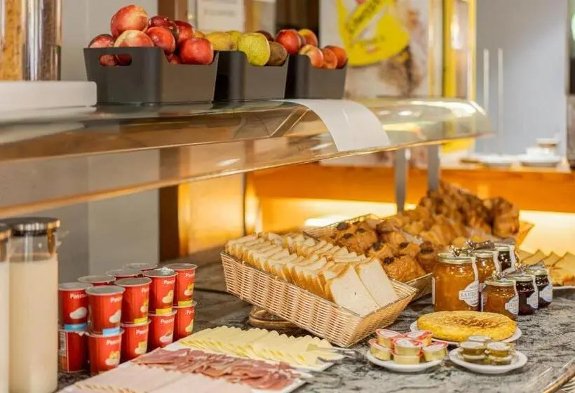 هتل B&B Gijón Centro Begoña