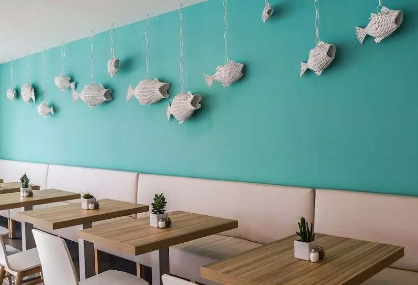 ホテル Bq Sarah Adults Only