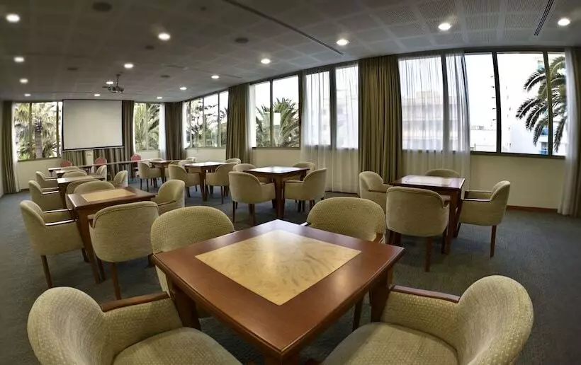 Отель Cm Castell De Mar