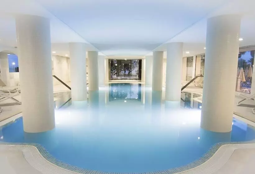 Отель Cm Castell De Mar