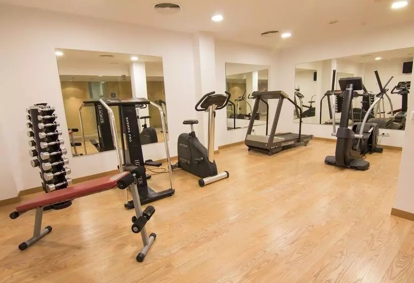 Отель Cm Castell De Mar