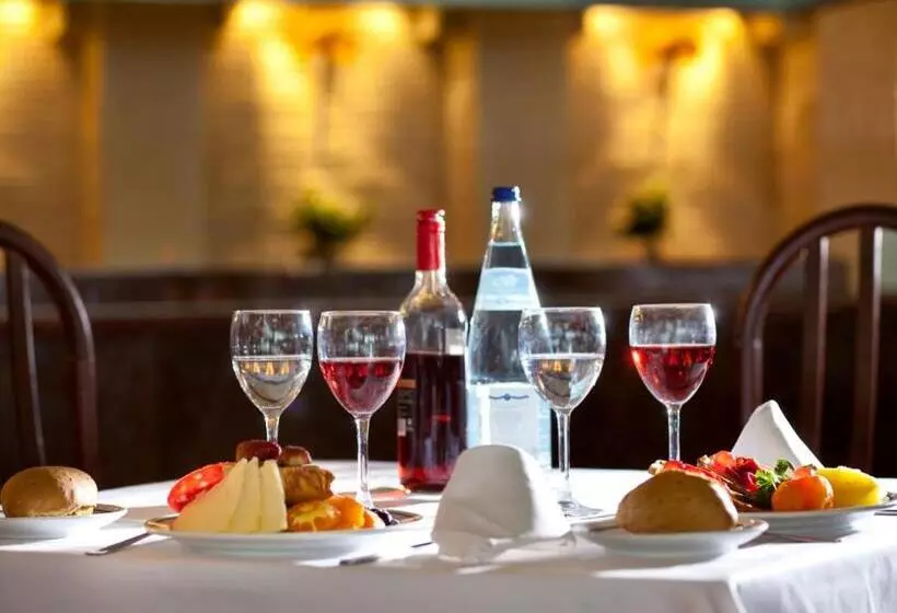 هتل Evenia Zoraida Garden