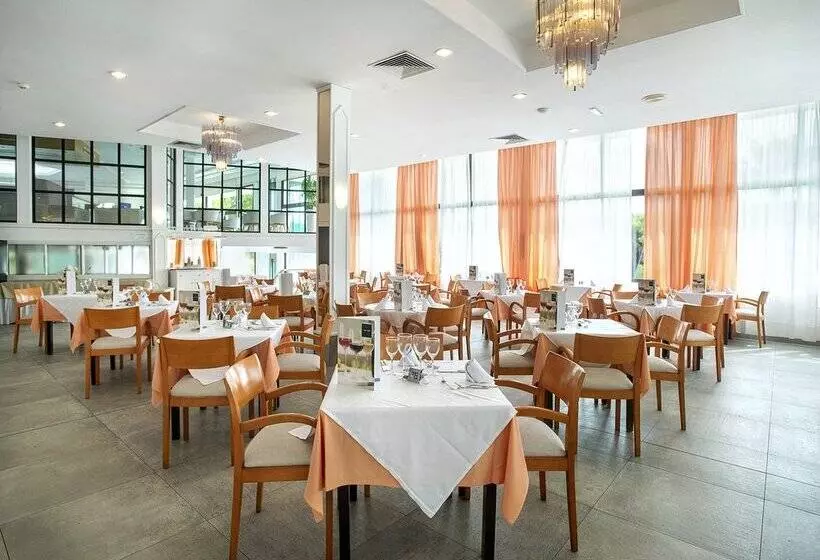 Отель Exagon Park