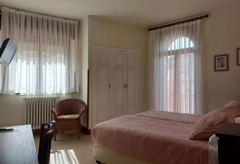 בית מלון כפרי Marina