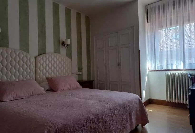 בית מלון כפרי Marina