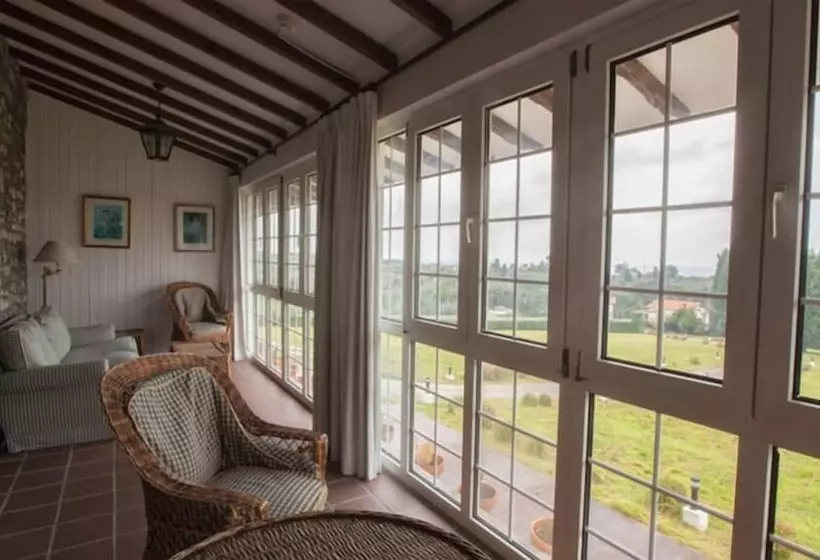 Отель Los Caspios