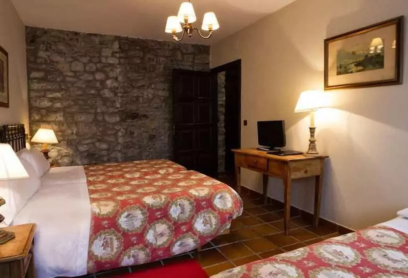 Отель Los Caspios