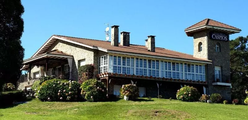 Отель Los Caspios