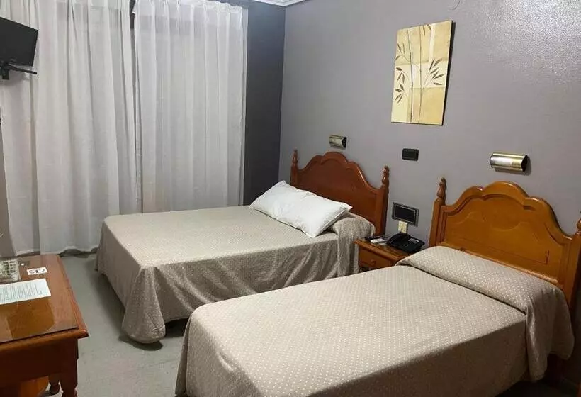 فندق Lusitania, Centro Ciudad, Parking Privado