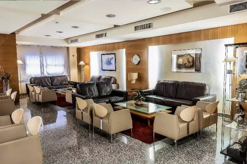 فندق Nuevo Torreluz