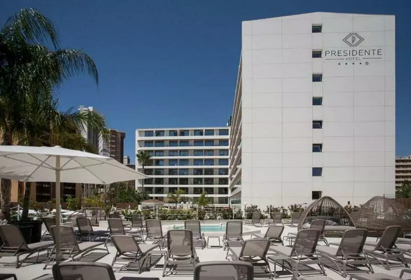 호텔 Presidente 4 Sup