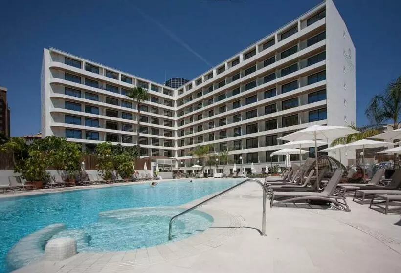 호텔 Presidente 4 Sup