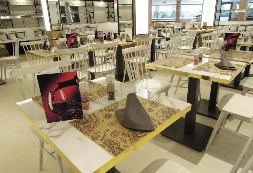 호텔 Presidente 4 Sup