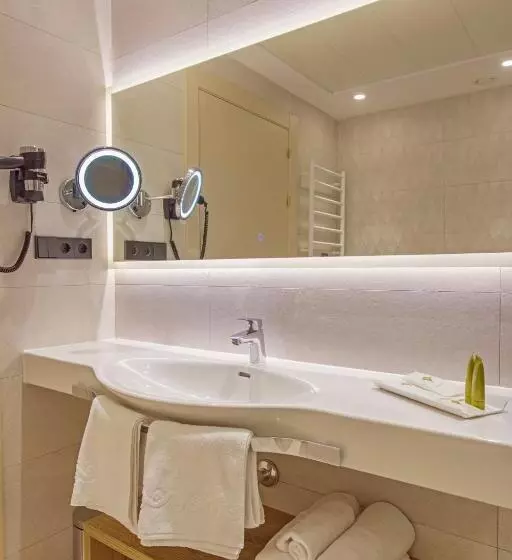 호텔 Presidente 4 Sup