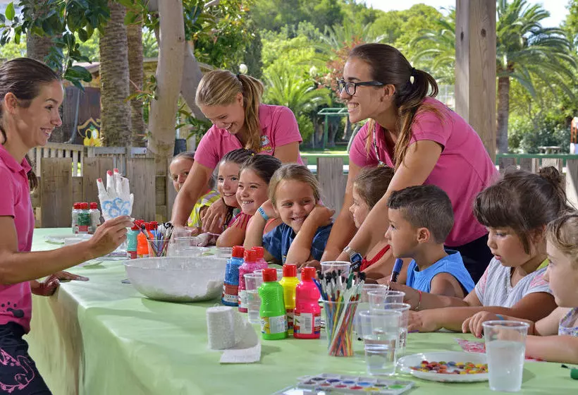 בית מלון כפרי Sol Barbados