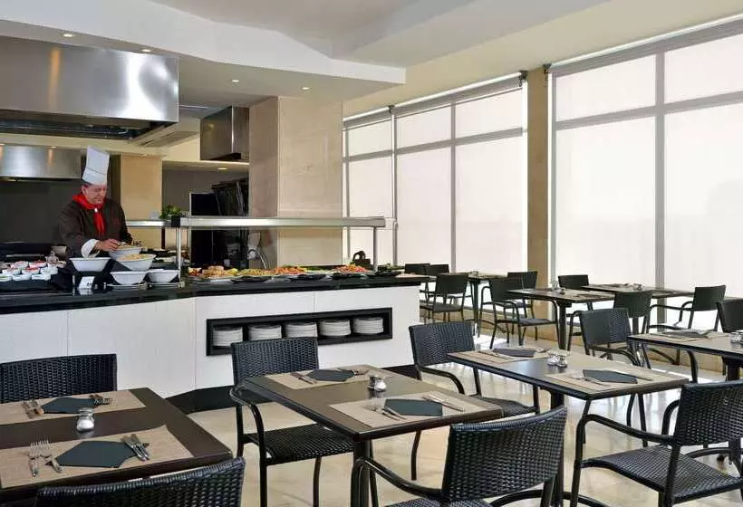 בית מלון כפרי Sol Barbados