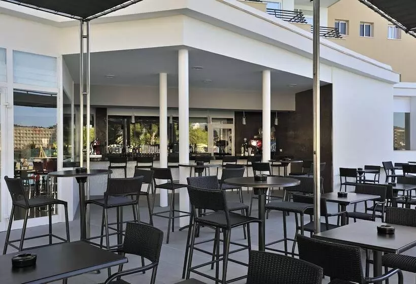 בית מלון כפרי Sol Barbados