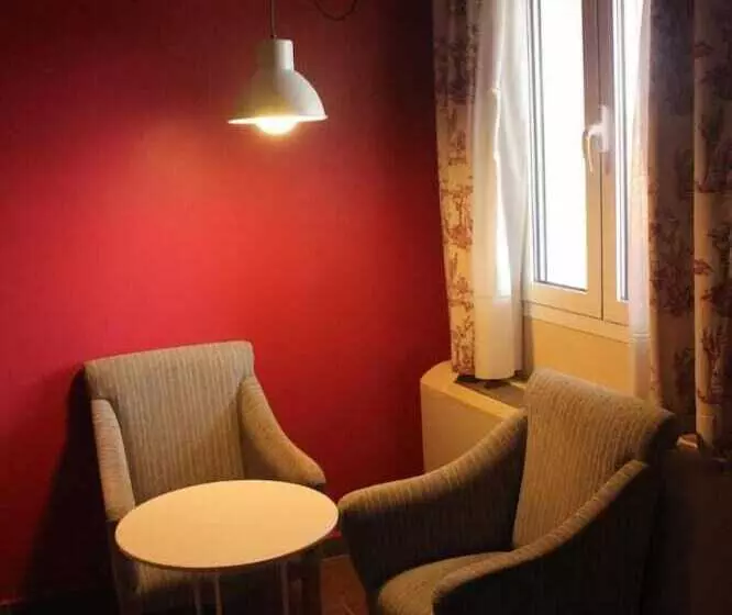 Отель Varinia Serena Balneario De Alange