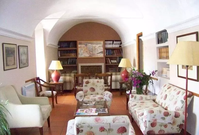 Отель Varinia Serena Balneario De Alange