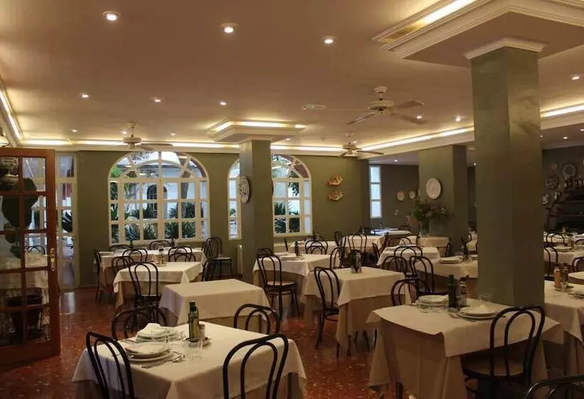 Отель Varinia Serena Balneario De Alange