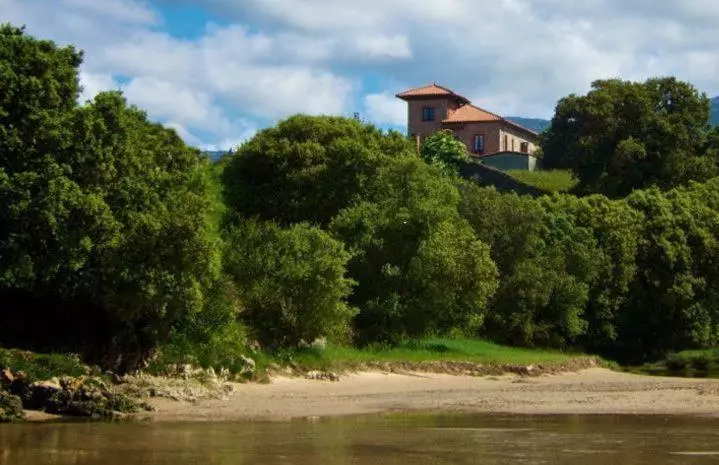 فندق Villa Miramar